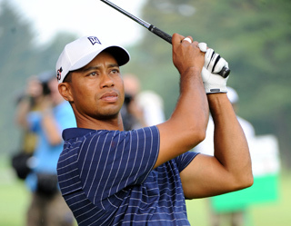 Tiger Woods si affida alla chiropratica