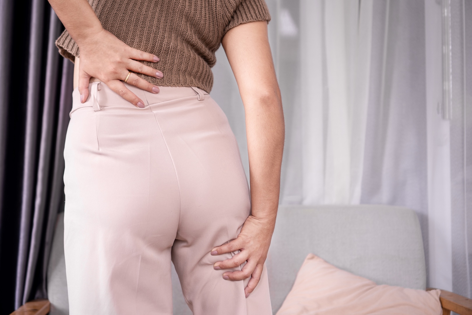 formicolio alla gamba Formicolio alla gamba: è sciatica?
